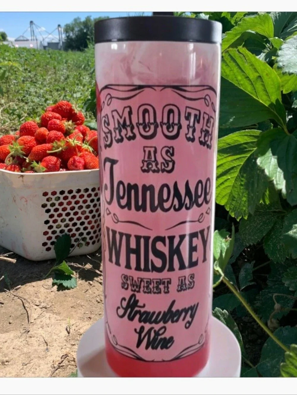 Tennessee Whiskey and Strawberry Wine 20oz Tumbler with duo lids 🎉sale